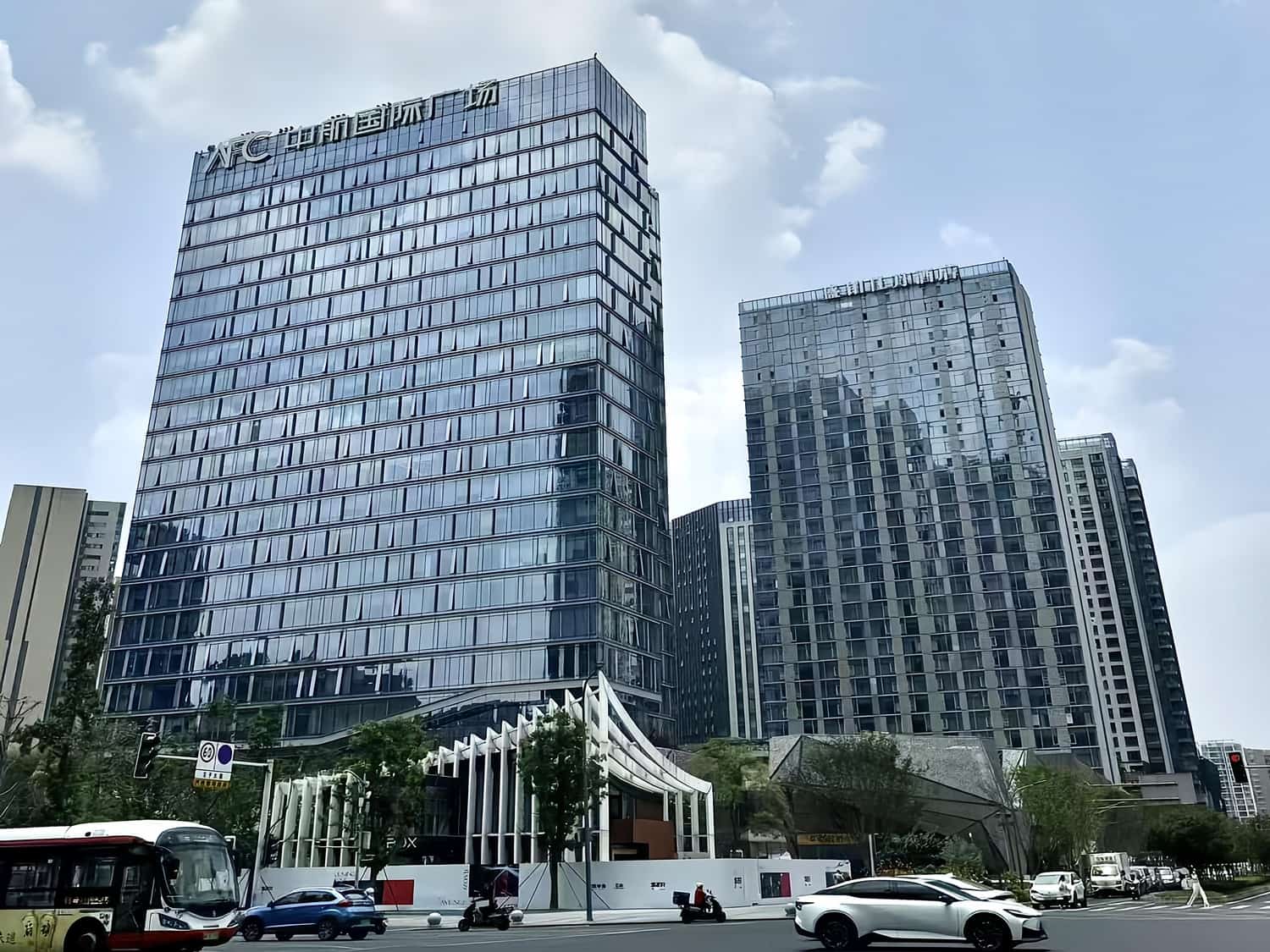 中航国际广场外观图